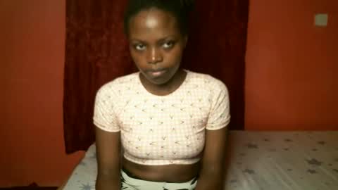 Snapshot of prettybabe02 chatting on 01/18/25, 01:08 SaraCattra online show from 01/18/25, 01:08