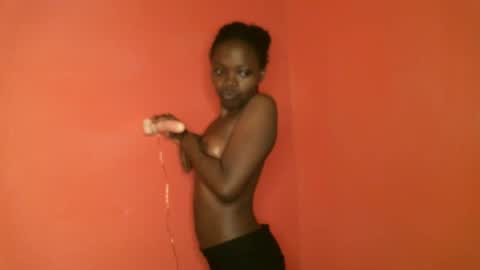 Snapshot of prettybabe02 chatting on 01/27/25, 10:49 SaraCattra online show from 01/27/25, 10:49