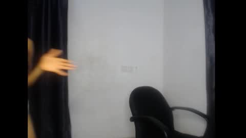 Snapshot of prettybaby6 chatting on 02/04/26, 06:25 helen online show from 02/04/26, 06:25