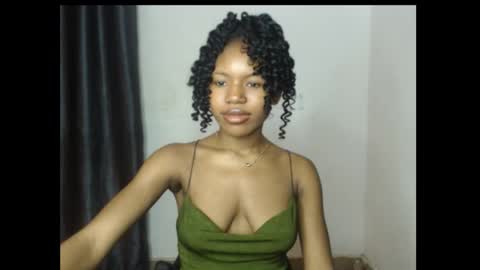 Snapshot of prettybaby6 chatting on 03/10/26, 10:04 helen online show from 03/10/26, 10:04