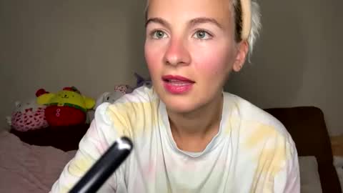 Snapshot of prettybabypetite chatting on 11/03/25, 11:04 Missy Jack online show from 11/03/25, 11:04