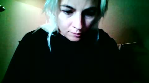 Snapshot of prettybabypetite chatting on 11/10/25, 09:03 Missy Jack online show from 11/10/25, 09:03