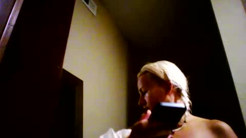 Snapshot of prettybabypetite chatting on 11/16/25, 11:32 Missy Jack online show from 11/16/25, 11:32