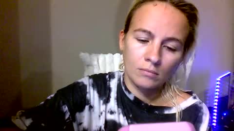 Snapshot of prettybabypetite chatting on 02/09/26, 09:52 Missy Jack online show from 02/09/26, 09:52