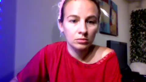 Snapshot of prettybabypetite chatting on 03/10/26, 12:04 Missy Jack online show from 03/10/26, 12:04