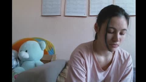 Snapshot of prettybella_7 chatting on 02/18/25, 11:00 Bella online show from 02/18/25, 11:00