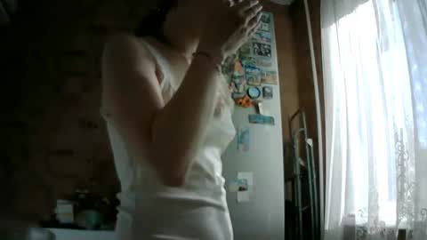 Bella online show from 05/19/26, 03:46