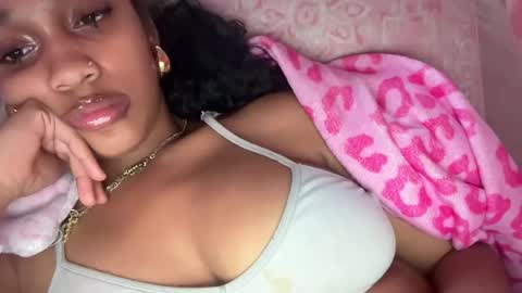 Snapshot of prettyblackgal chatting on 07/24/26, 02:31 prettyblackgal online show from 07/24/26, 02:31