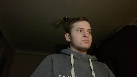 Snapshot of prettyboyhot01 chatting on 01/22/25, 06:52 prettyboyhot01 online show from 01/22/25, 06:52