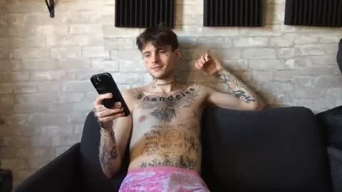 pretty boy online show from 12/20/24, 08:23