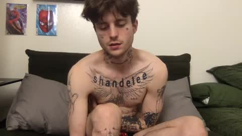 pretty boy online show from 09/12/25, 06:02