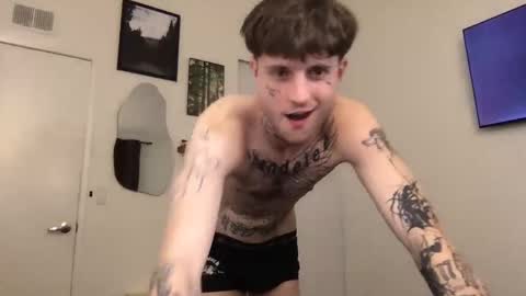 Snapshot of prettyboyszn chatting on 01/19/26, 05:44 pretty boy online show from 01/19/26, 05:44