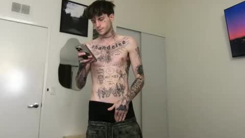 Snapshot of prettyboyszn chatting on 02/03/26, 02:21 pretty boy online show from 02/03/26, 02:21