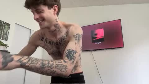 Snapshot of prettyboyszn chatting on 02/15/26, 07:21 pretty boy online show from 02/15/26, 07:21