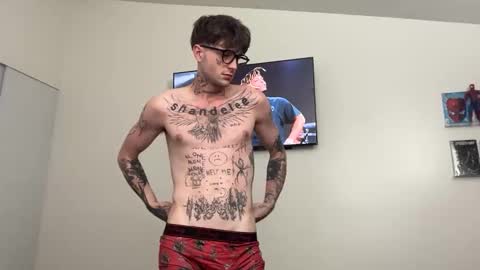 Snapshot of prettyboyszn chatting on 03/02/26, 07:15 pretty boy online show from 03/02/26, 07:15