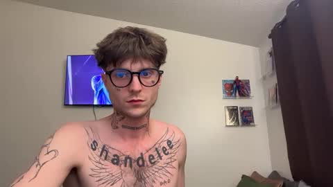 Snapshot of prettyboyszn chatting on 03/03/26, 03:56 pretty boy online show from 03/03/26, 03:56