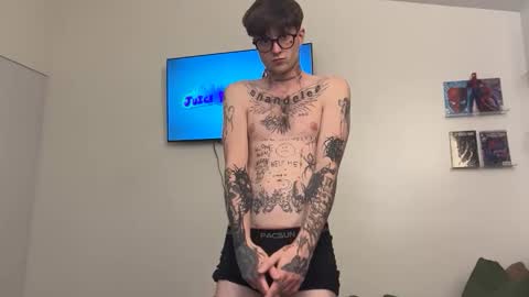 Snapshot of prettyboyszn chatting on 03/06/26, 03:25 pretty boy online show from 03/06/26, 03:25