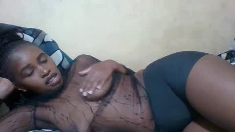 Snapshot of prettycarl_2 chatting on 01/17/25, 06:04 prettycarl_2 online show from 01/17/25, 06:04