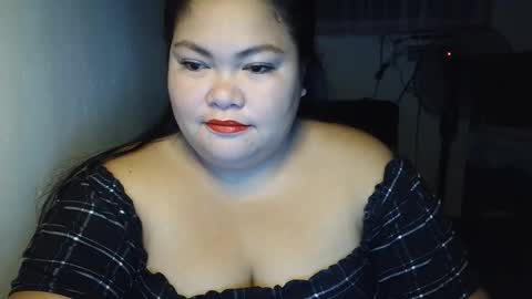 Snapshot of prettycarla_ chatting on 10/13/25, 11:27 prettycarla online show from 10/13/25, 11:27