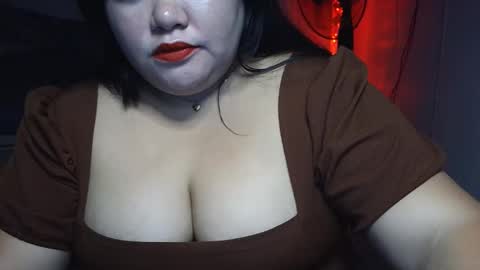 Snapshot of prettycarla_ chatting on 11/12/25, 01:50 prettycarla online show from 11/12/25, 01:50