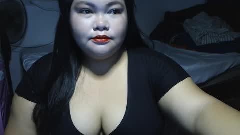 Snapshot of prettycarla_ chatting on 04/06/26, 12:19 prettycarla online show from 04/06/26, 12:19