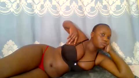 Snapshot of prettydarkskin002 chatting on 05/21/26, 09:16 SHANIA online show from 05/21/26, 09:16