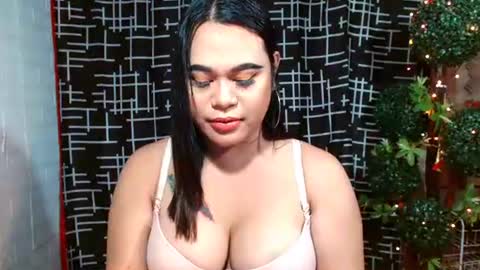 prettydiannara online show from 10/11/25, 11:14