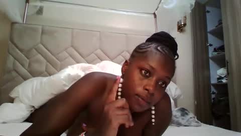 prettydulce online show from 01/13/26, 04:01