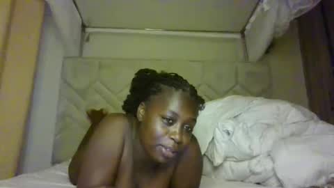 prettydulce online show from 04/01/26, 04:02
