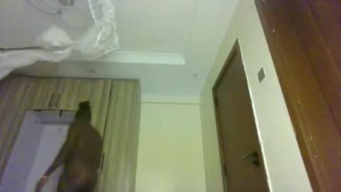 Snapshot of prettydulce chatting on 05/20/26, 03:34 prettydulce online show from 05/20/26, 03:34