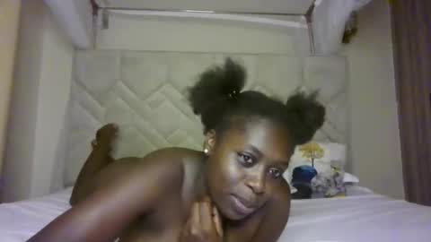 Snapshot of prettydulce chatting on 06/08/26, 03:45 prettydulce online show from 06/08/26, 03:45