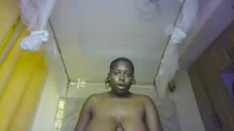 Snapshot of prettydulce chatting on 06/28/26, 03:07 prettydulce online show from 06/28/26, 03:07