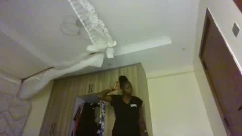 Snapshot of prettydulce chatting on 07/19/26, 03:10 prettydulce online show from 07/19/26, 03:10
