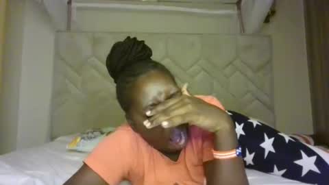 Snapshot of prettydulce chatting on 07/22/26, 03:04 prettydulce online show from 07/22/26, 03:04