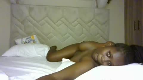 Snapshot of prettydulce chatting on 07/28/26, 03:21 prettydulce online show from 07/28/26, 03:21