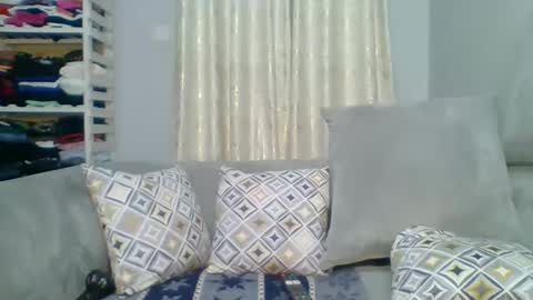 PrettyEla online show from 09/12/25, 12:44