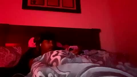 Snapshot of prettyfacefemale chatting on 10/15/25, 08:58 prettyfacefemale online show from 10/15/25, 08:58