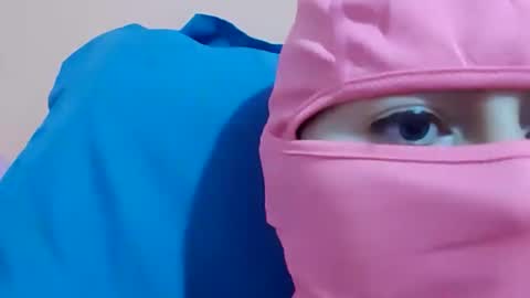 PrettyFeet online show from 12/22/25, 11:13