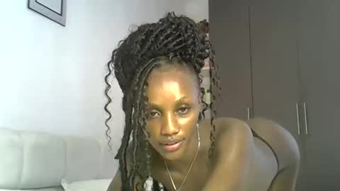Snapshot of prettygee21 chatting on 02/20/26, 09:43 Pretty darkskin doll online show from 02/20/26, 09:43