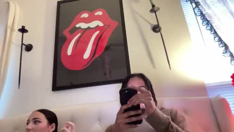 Snapshot of prettygirlopal chatting on 12/18/25, 09:43 pretty girl opal lightskin dick online show from 12/18/25, 09:43