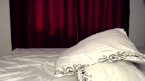 Mary online show from 10/04/25, 06:11