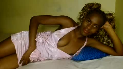 Snapshot of prettygoddess1 chatting on 06/14/26, 04:31 Mary online show from 06/14/26, 04:31