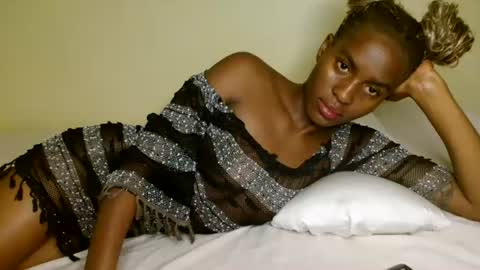 Snapshot of prettygoddess1 chatting on 06/28/26, 05:13 Mary online show from 06/28/26, 05:13