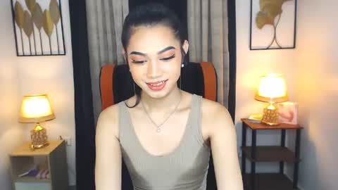 Snapshot of prettyhothugecock chatting on 01/18/25, 06:56 prettyhothugecock online show from 01/18/25, 06:56