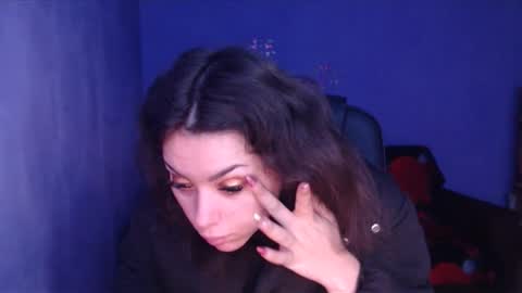 prettyjulliette online show from 01/15/25, 10:38