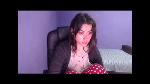 prettyjulliette online show from 02/03/25, 07:52