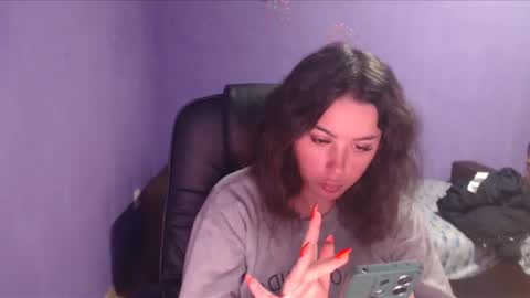 prettyjulliette online show from 02/08/25, 04:57