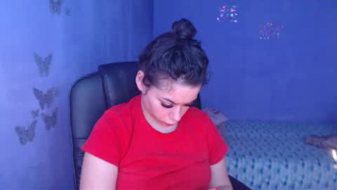 prettyjulliette online show from 02/14/25, 12:47