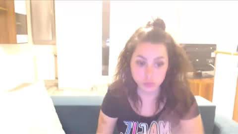 prettyjulliette online show from 03/12/25, 07:06