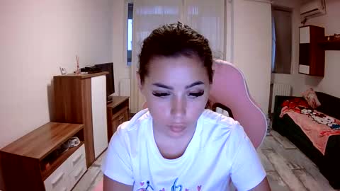 prettyjulliette online show from 09/11/25, 04:07